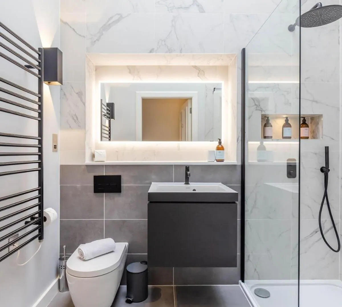 אדינבורו Dragon Suites - Ladon Suite - 2 Bed City Centre Luxury Apartment 0*,